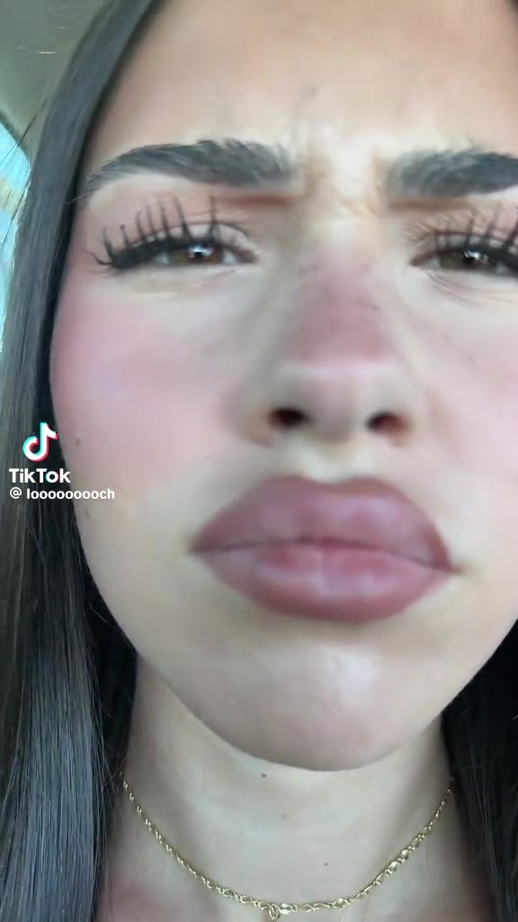 "Most viewed video on TikTok! 1.3B Views!! 🤯🤯🤯 #fyp #foryoupage #tiktok #viral #famous"